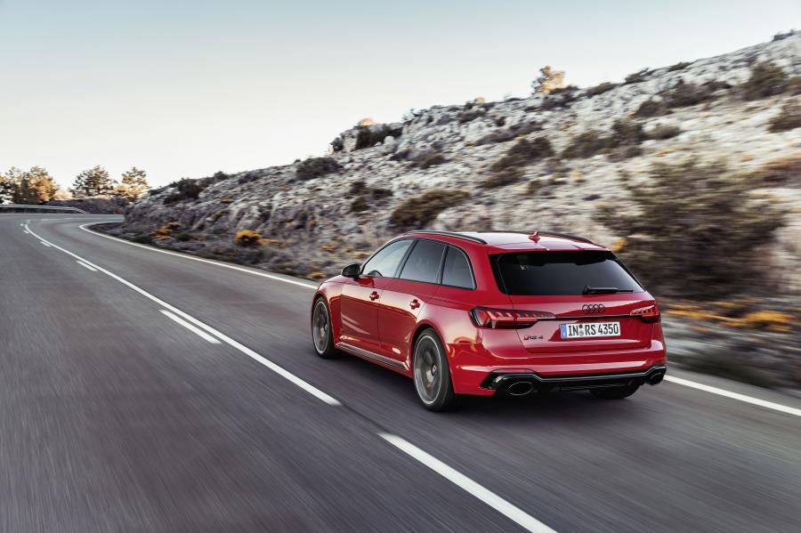  Audi RS4 Avant (B9) 2019 года  (WW) (фото 36 из 67)